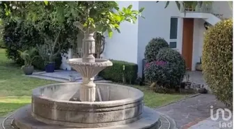 NEX-287842 - Casa en Venta, con 4 recamaras, con 2 baños, con 478 m2 de construcción.