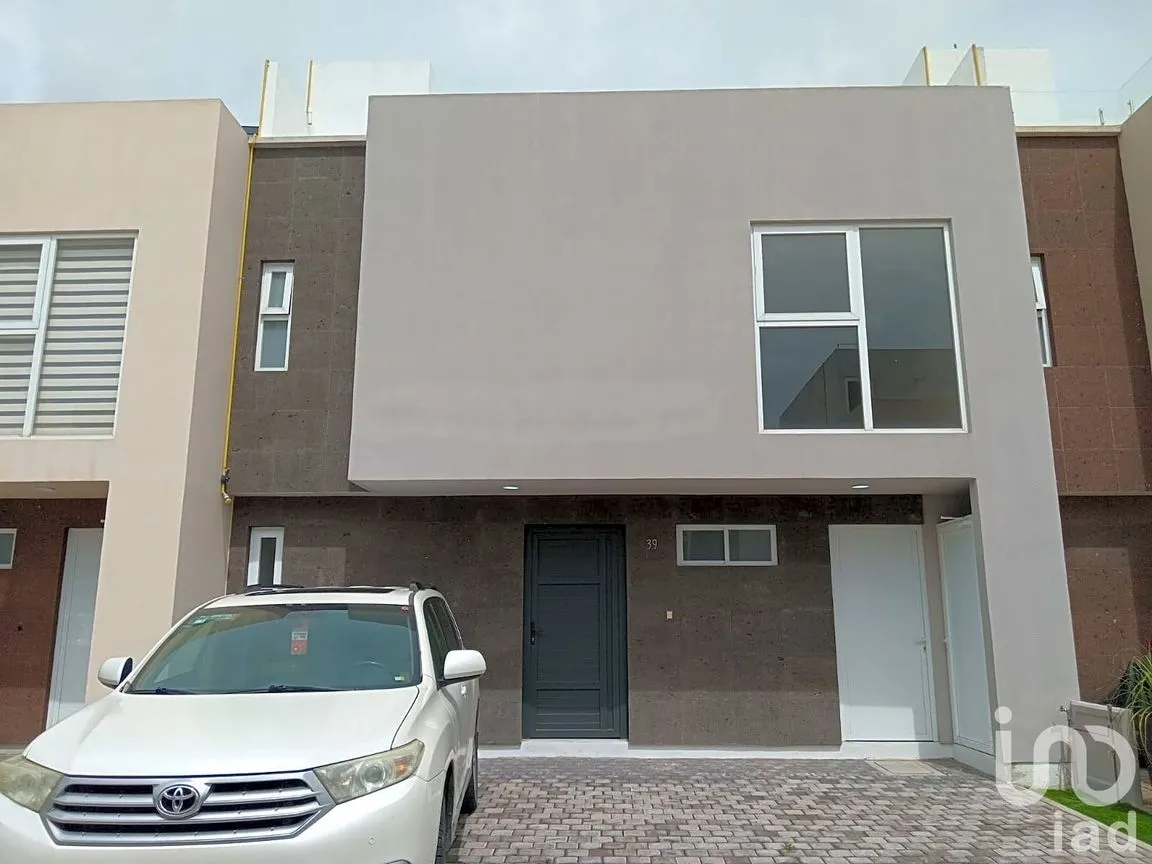 Casa en Venta en San Jorge Pueblo Nuevo, Metepec, México | NEX-251696 | iad México | Foto 3 de 27