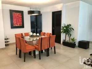 NEX-297845 - Departamento en Venta, con 2 recamaras, con 2 baños, con 97 m2 de construcción.