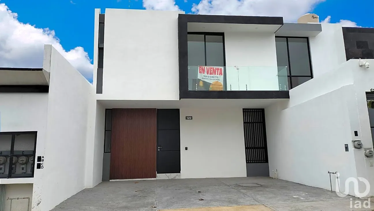 Casa en Venta en Villas Diamante, Villa de Álvarez, Colima | NEX-252910 | iad México | Foto 1 de 10