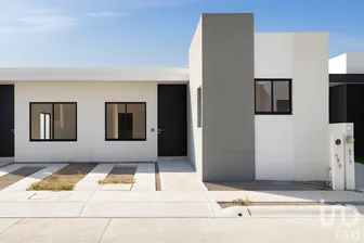 NEX-265162 - Casa en Venta, con 2 recamaras, con 1 baño, con 77 m2 de construcción en Rinconada del Pereyra, CP 28077, Colima.