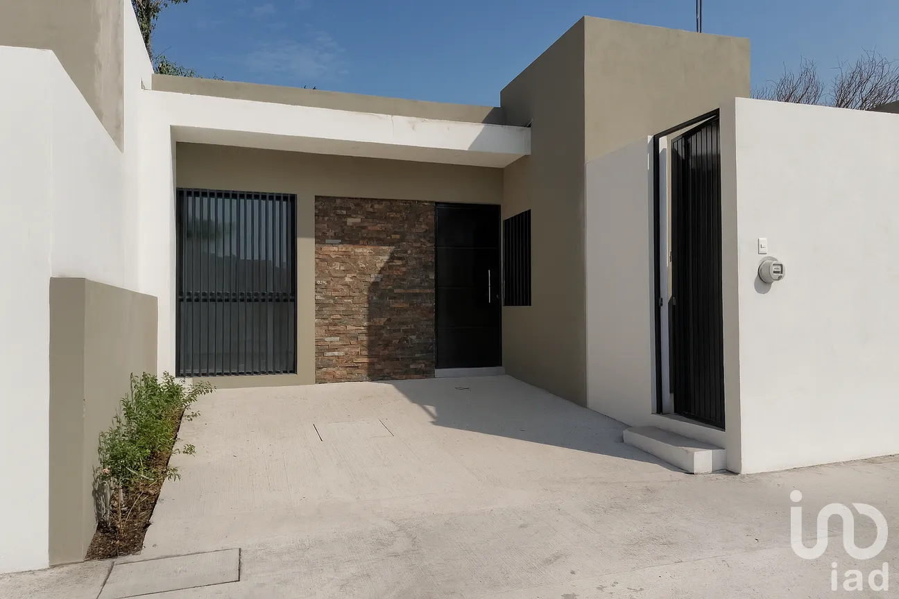 Casa en Venta en Rinconada del Pereyra, Colima, Colima | NEX-265176 | iad México | Foto 1 de 12