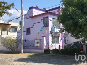 NEX-295914 - Casa en Venta, con 3 recamaras, con 3 baños, con 94 m2 de construcción.