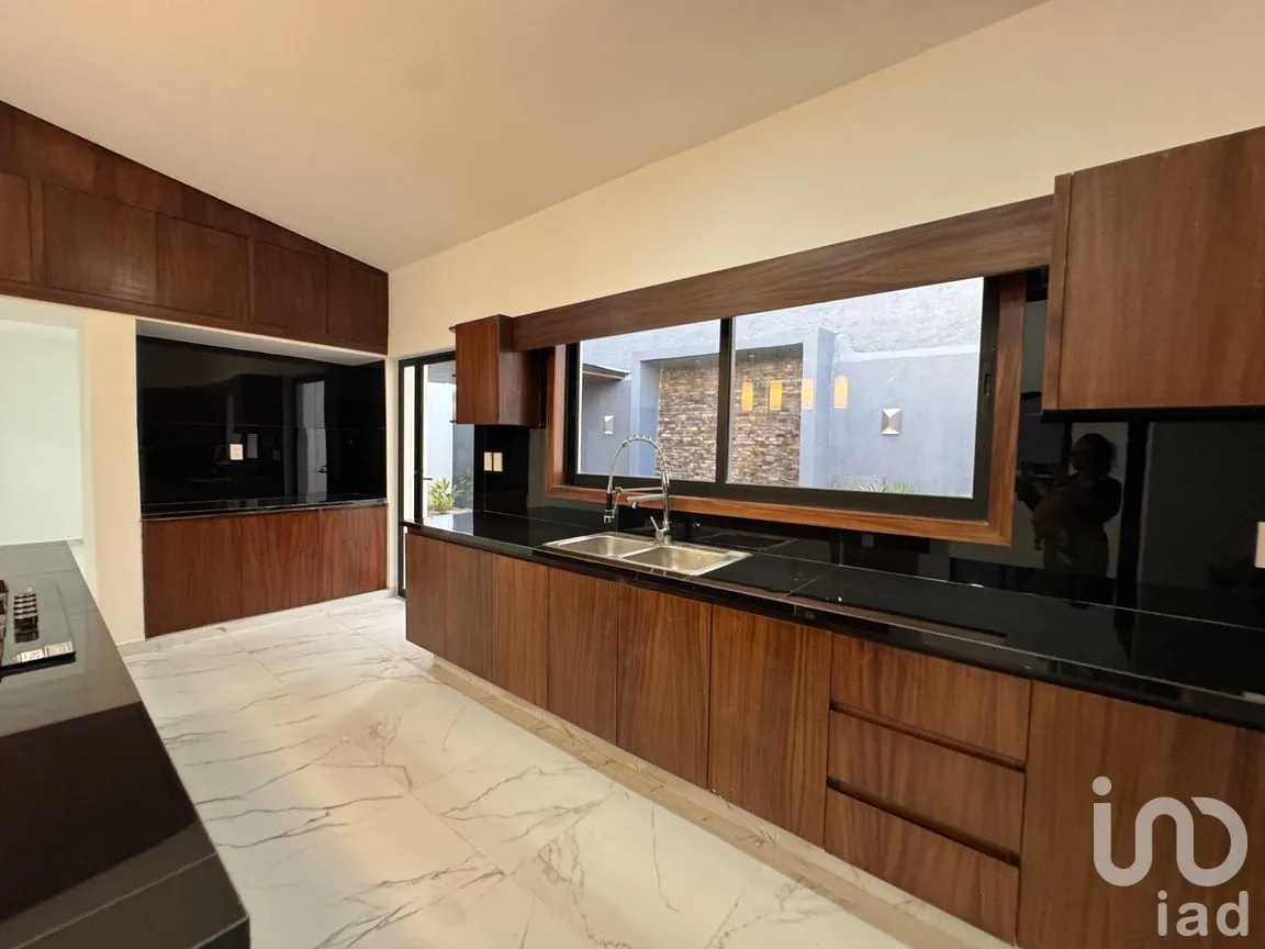 Casa en Venta en Jardines Vista Hermosa, Colima, Colima | NEX-296660 | iad México | Foto 9 de 18