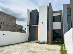 NEX-297185 - Casa en Venta, con 2 recamaras, con 2 baños, con 106 m2 de construcción.