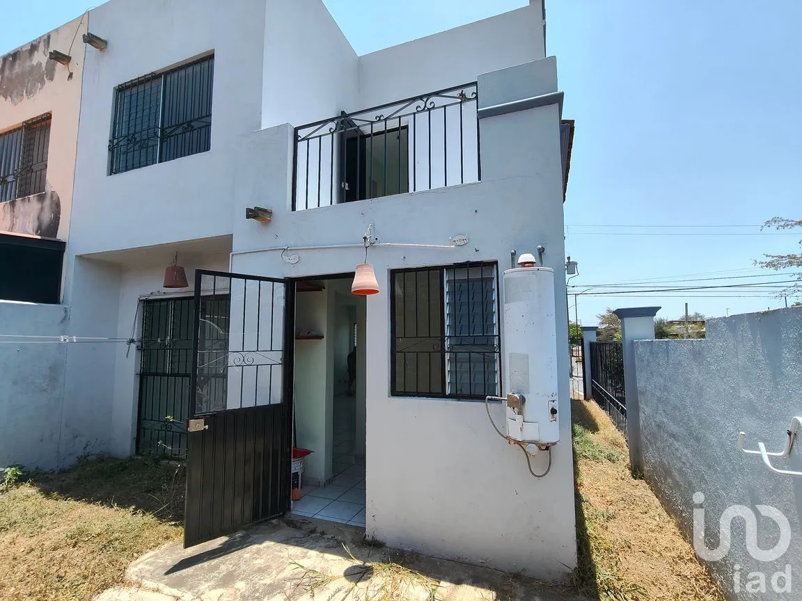 Casa en Venta en Jardines del Llano, Villa de  Álvarez, Colima | NEX-298724 | iad México | Foto 11 de 19