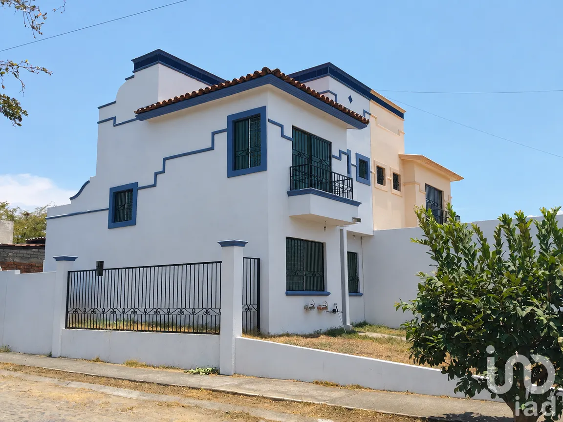 Casa en Venta en Jardines del Llano, Villa de Álvarez, Colima | NEX-298724 | iad México | Foto 1 de 19