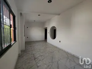 NEX-298836 - Departamento en Venta, con 3 recamaras, con 1 baño, con 100 m2 de construcción en Jardines Vista Hermosa, CP 28017, Colima.