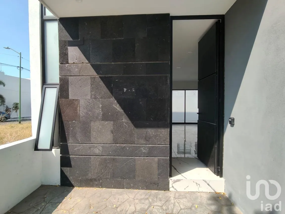 Casa en Venta en Villas Diamante, Villa de Álvarez, Colima | NEX-300702 | iad México | Foto 2 de 19