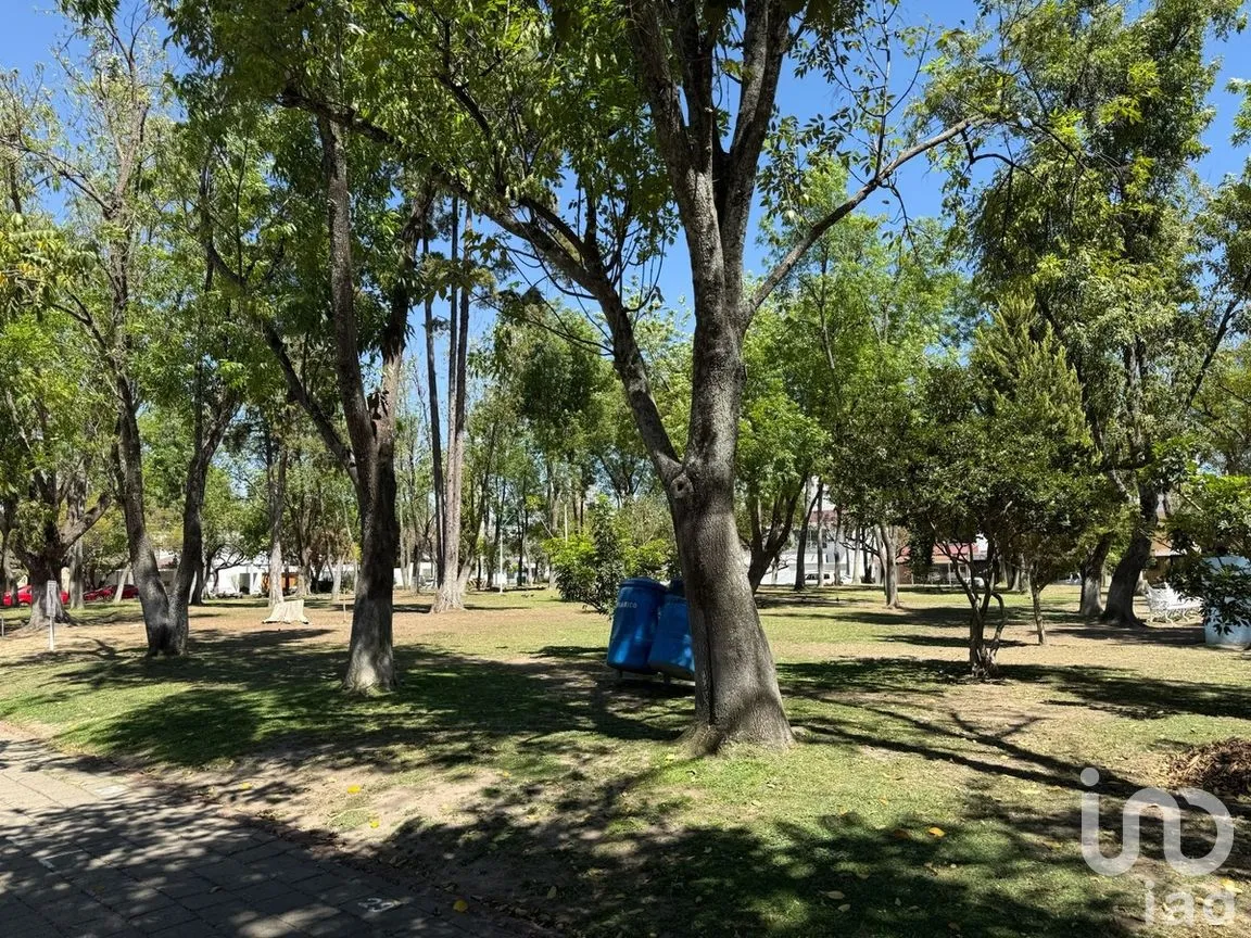 Casa en Venta en Rinconada Santa Rita, Zapopan, Jalisco | NEX-258261 | iad México | Foto 2 de 18