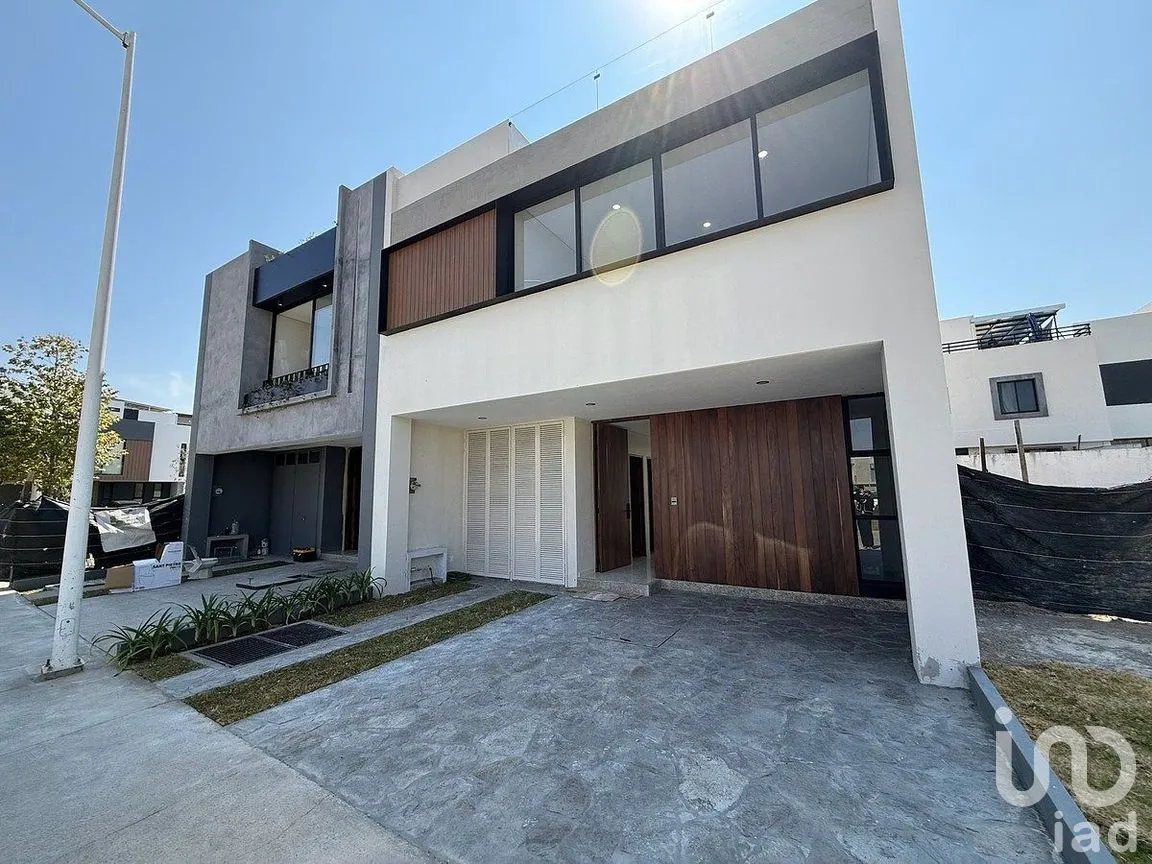 Casa en Venta en Soaré, Zapopan, Jalisco | NEX-286296 | iad México | Foto 1 de 30