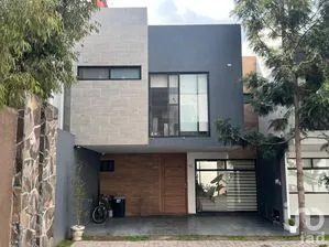 NEX-256271 - Casa en Venta, con 4 recamaras, con 4 baños, con 158 m2 de construcción en Bello Horizonte, CP 72170, Puebla.