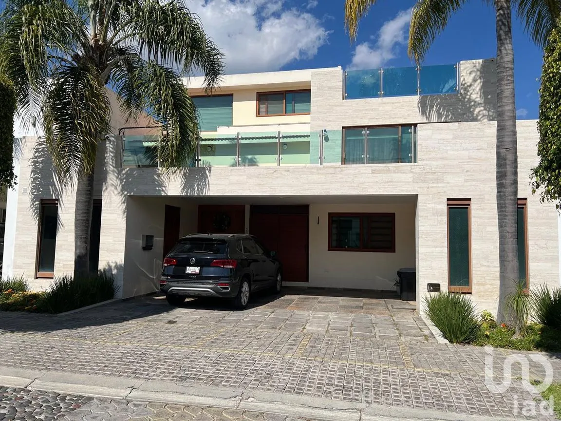 Casa en Venta en Lomas de Angelópolis, San Andrés Cholula, Puebla | NEX-283655 | iad México | Foto 1 de 10
