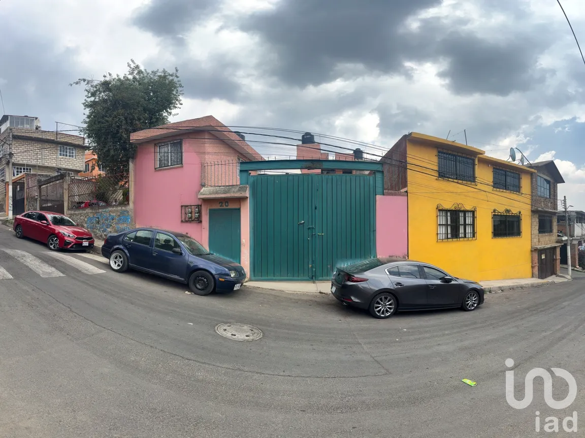 Casa en Venta en Ampliación Lomas de San Bernabé, La Magdalena Contreras, Ciudad de México | NEX-251048 | iad México | Foto 1 de 11
