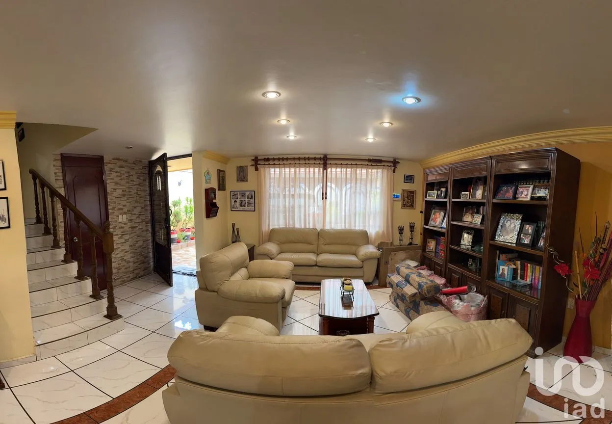 Casa en Venta en Presidentes Ejidales 2a Sección, Coyoacán, Ciudad de México | NEX-254581 | iad México | Foto 3 de 16