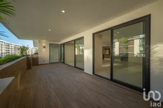 NEX-255933 - Departamento en Venta, con 4 recamaras, con 4 baños, con 241 m2 de construcción.