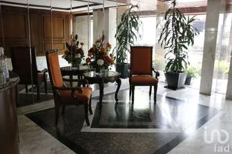 NEX-255981 - Departamento en Venta, con 3 recamaras, con 2 baños, con 300 m2 de construcción.