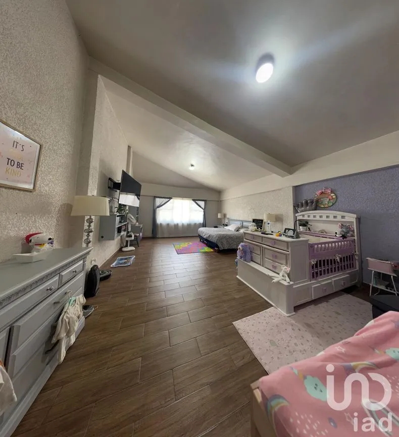 Casa en Venta en Emiliano Zapata 1a Sección, Ecatepec de Morelos, México | NEX-258343 | iad México | Foto 8 de 14