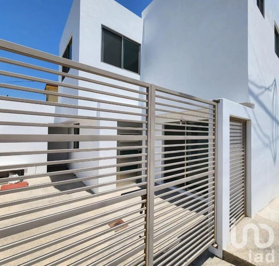 Casa en Venta en Condominios Bugambilias, Cuernavaca, Morelos | NEX-259804 | iad México | Foto 3 de 18