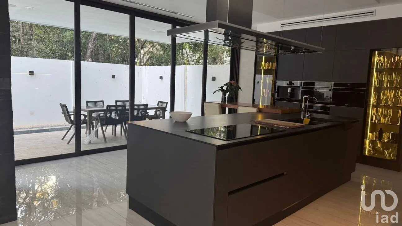Casa en Venta en Playa del Carmen Centro, Solidaridad, Quintana Roo | NEX-261329 | iad México | Foto 3 de 14