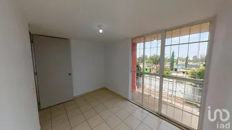 NEX-286338 - Departamento en Venta, con 3 recamaras, con 1 baño, con 60 m2 de construcción en San Sebastián Tecoloxtitla, CP 09520, Ciudad de México.