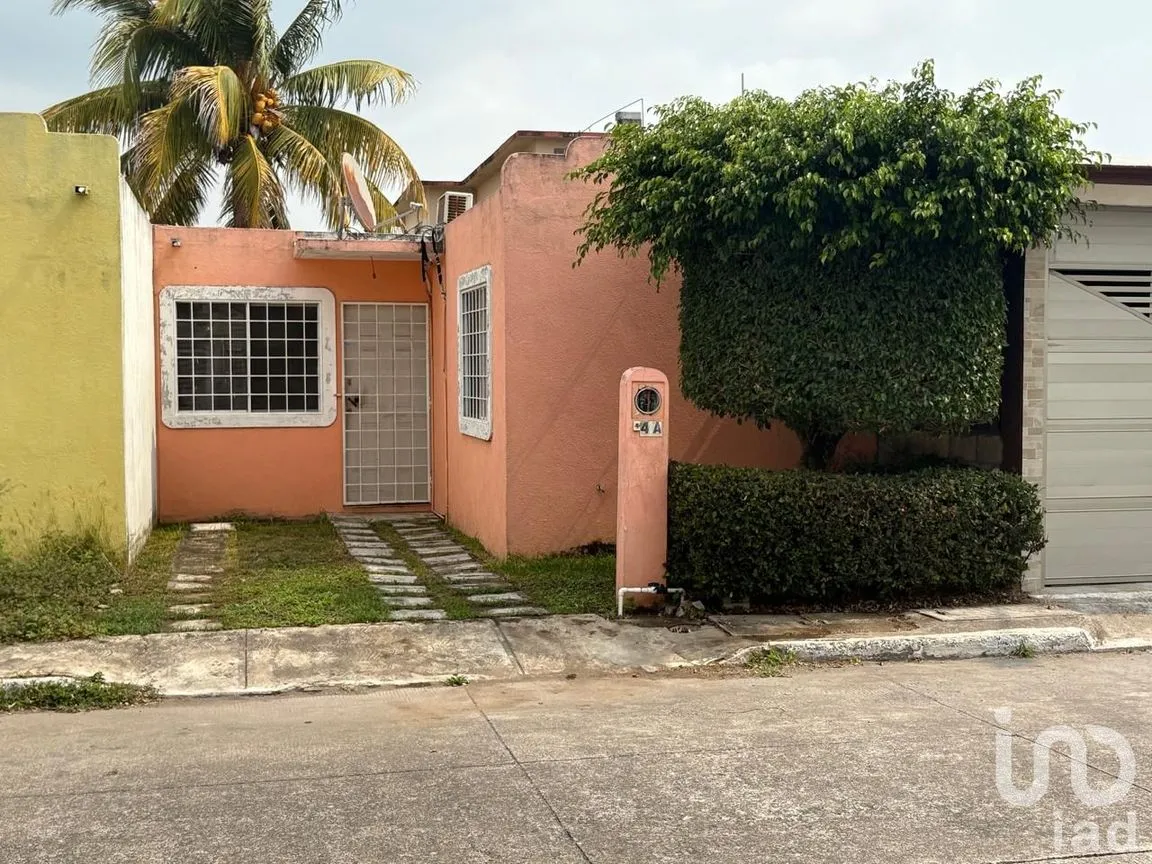 Casa en Venta en Puente Moreno, Medellín de Bravo, Veracruz de Ignacio de la Llave | NEX-248224 | iad México | Foto 1 de 3