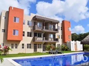 NEX-255814 - Departamento en Venta, con 3 recamaras, con 2 baños, con 85 m2 de construcción.