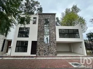 NEX-261221 - Casa en Venta, con 3 recamaras, con 2 baños, con 204 m2 de construcción en San Cristóbal Tepontla, CP 72765, Puebla.
