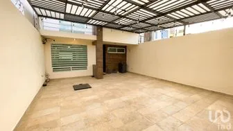 NEX-283277 - Casa en Renta, con 3 recamaras, con 2 baños, con 142 m2 de construcción.