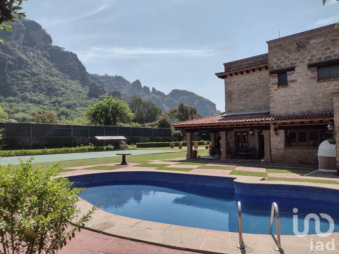 Casa en Venta en Amatlán de Quetzalcóatl, Tepoztlán, Morelos | NEX-297473 | iad México | Foto 3 de 13