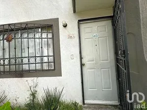 NEX-255446 - Casa en Venta, con 3 recamaras, con 1 baño, con 57 m2 de construcción en Las Américas, CP 55076, México.
