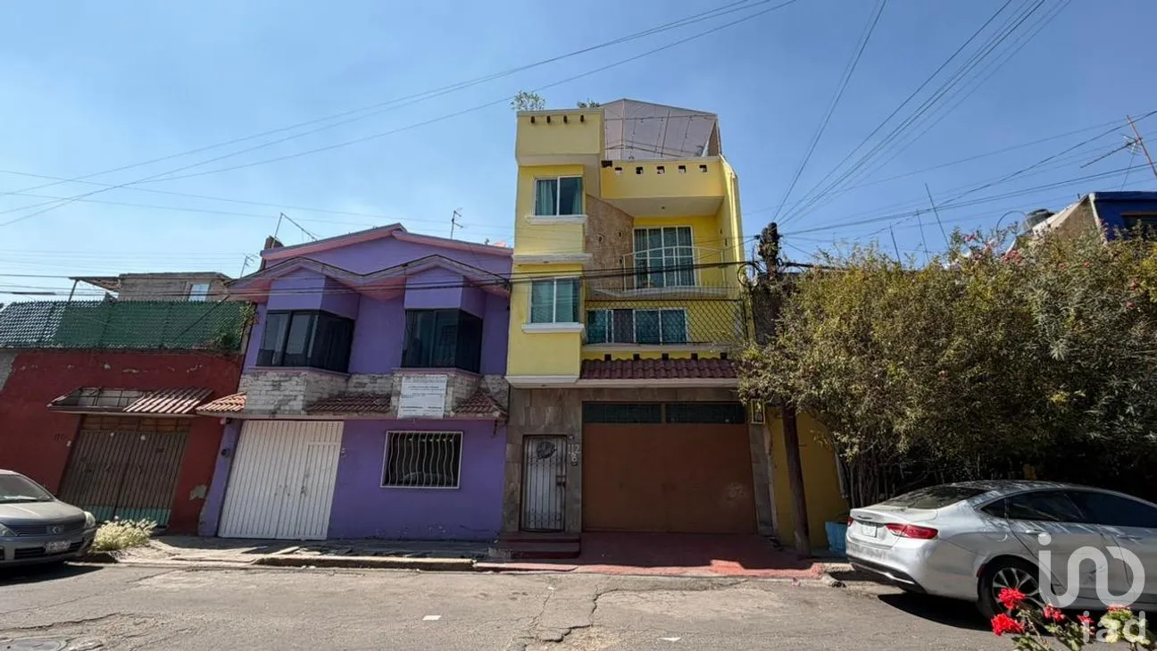 Casa en Venta en Maravillas, Nezahualcóyotl, México | NEX-294091 | iad México | Foto 1 de 26