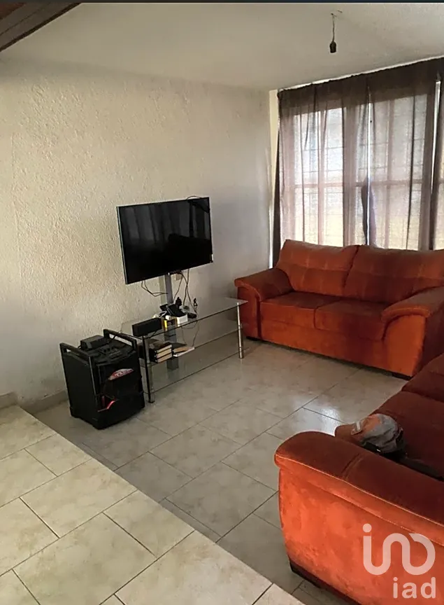 Casa en Venta en Bosques del Lago, Cuautitlán Izcalli, México | NEX-302834 | iad México | Foto 5 de 12