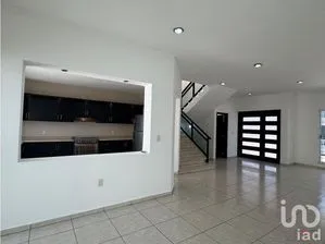 NEX-246823 - Casa en Venta, con 3 recamaras, con 3 baños, con 220 m2 de construcción en Rincón del Bosque, CP 30785, Chiapas.