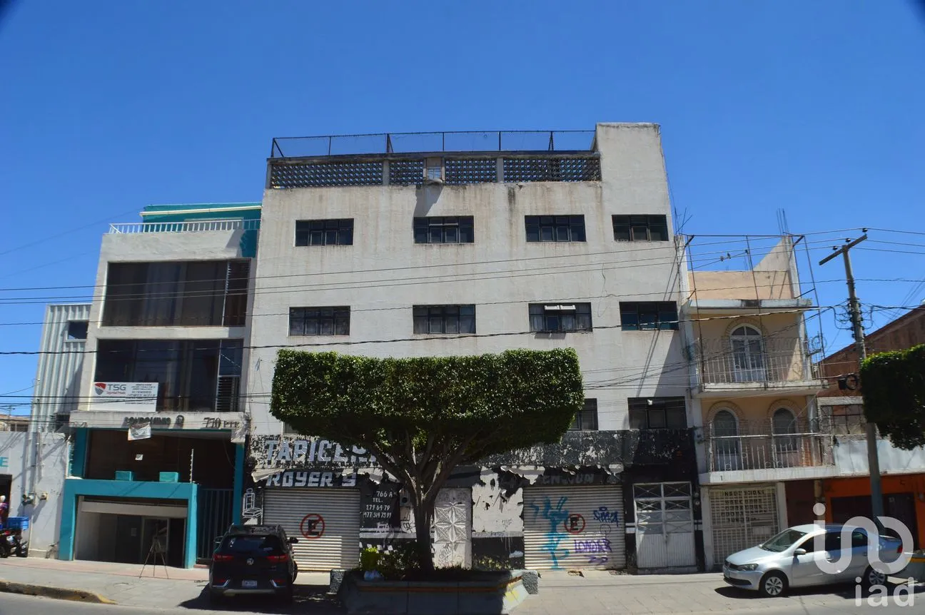 Edificio en Venta en Obregón, León, Guanajuato | NEX-244915 | iad México | Foto 1 de 26