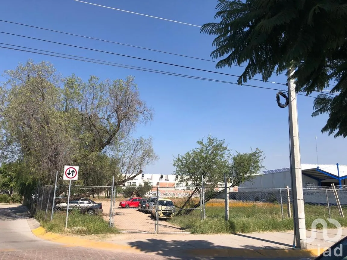Terreno en Venta en Alamedas de Alcázar, León, Guanajuato | NEX-245257 | iad México | Foto 3 de 14