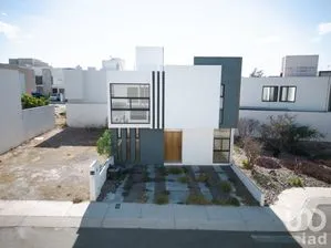 NEX-245724 - Casa en Venta, con 3 recamaras, con 2 baños, con 159 m2 de construcción.