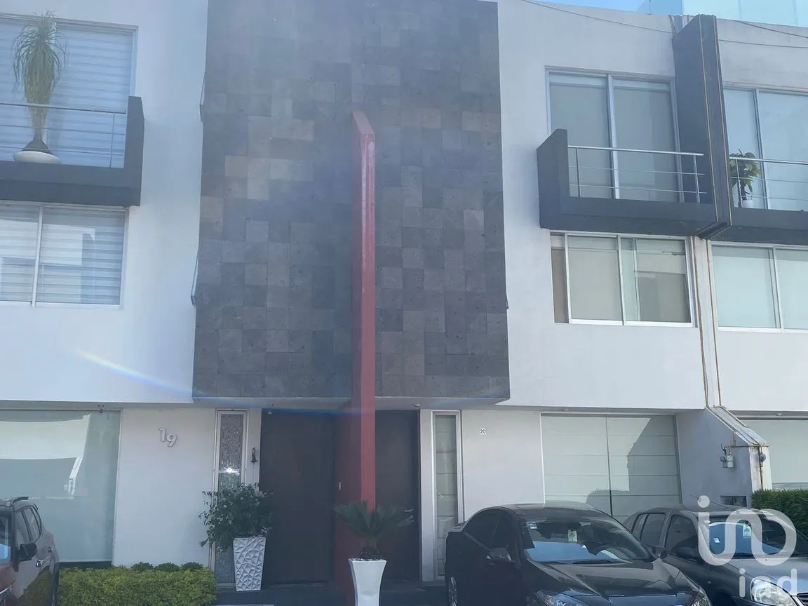 Casa en Venta en Miguel Hidalgo 2A Sección, Tlalpan, Ciudad de México | NEX-249212 | iad México | Foto 1 de 11