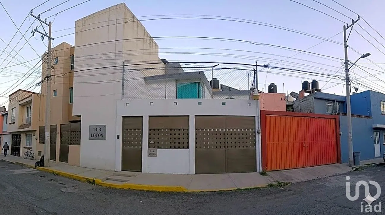 Casa en Venta en Las Margaritas, Tlalnepantla de Baz, México | NEX-287250 | iad México | Foto 1 de 21