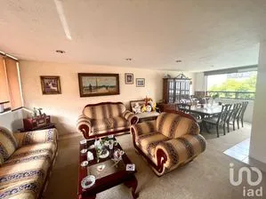 NEX-253663 - Casa en Venta, con 3 recamaras, con 3 baños, con 271 m2 de construcción.
