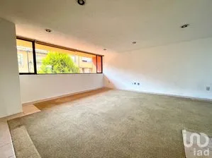NEX-253663 - Casa en Venta, con 3 recamaras, con 3 baños, con 271 m2 de construcción.