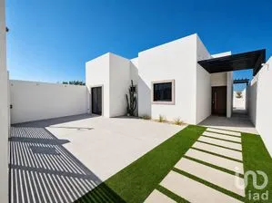 NEX-306329 - Casa en Venta, con 3 recamaras, con 2 baños, con 102 m2 de construcción.