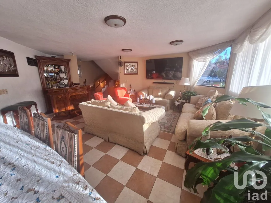 Casa en Venta en Miguel Hidalgo 2A Sección, Tlalpan, Ciudad de México | NEX-249190 | iad México | Foto 2 de 14