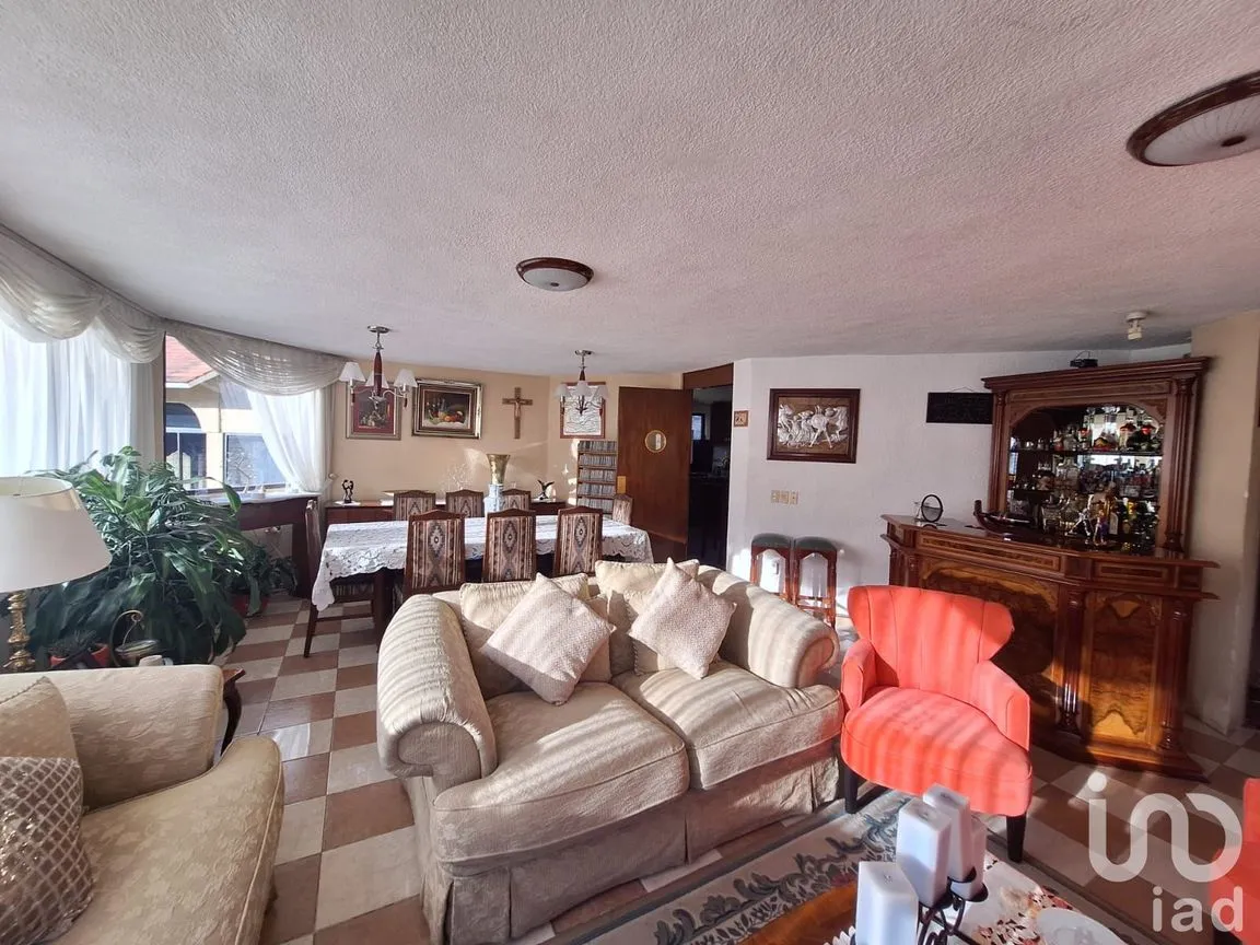 Casa en Venta en Miguel Hidalgo 2A Sección, Tlalpan, Ciudad de México | NEX-249190 | iad México | Foto 3 de 14