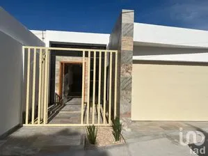 NEX-248859 - Casa en Venta, con 3 recamaras, con 2 baños, con 183 m2 de construcción en Monumental, CP 32310, Chihuahua.