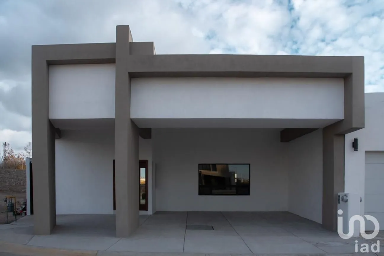 Casa en Venta en La Zarzuela Residencial, Juárez, Chihuahua | NEX-254078 | iad México | Foto 1 de 10