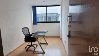 NEX-300278 - Oficina en Renta, con 8 m2 de construcción.
