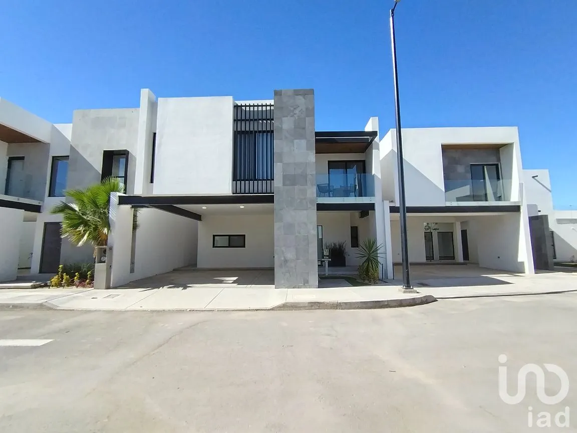 Casa en Venta en Cerrada de los Cipreses, Juárez, Chihuahua | NEX-257313 | iad México | Foto 1 de 11
