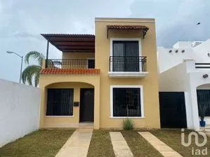 NEX-251794 - Casa en Venta, con 3 recamaras, con 2 baños, con 131 m2 de construcción.