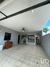 NEX-254592 - Casa en Venta, con 3 recamaras, con 1 baño, con 130 m2 de construcción.
